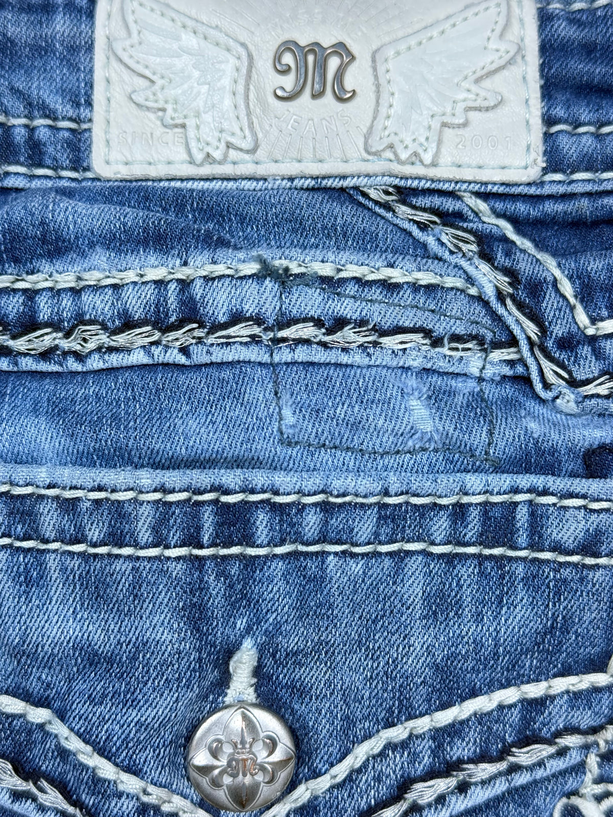 vintage Miss Me jeans {M}