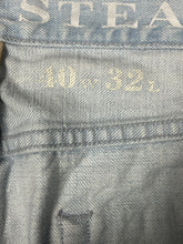 Cargar imagen en el visor de la galería, vintage Burberry jeans {XL}
