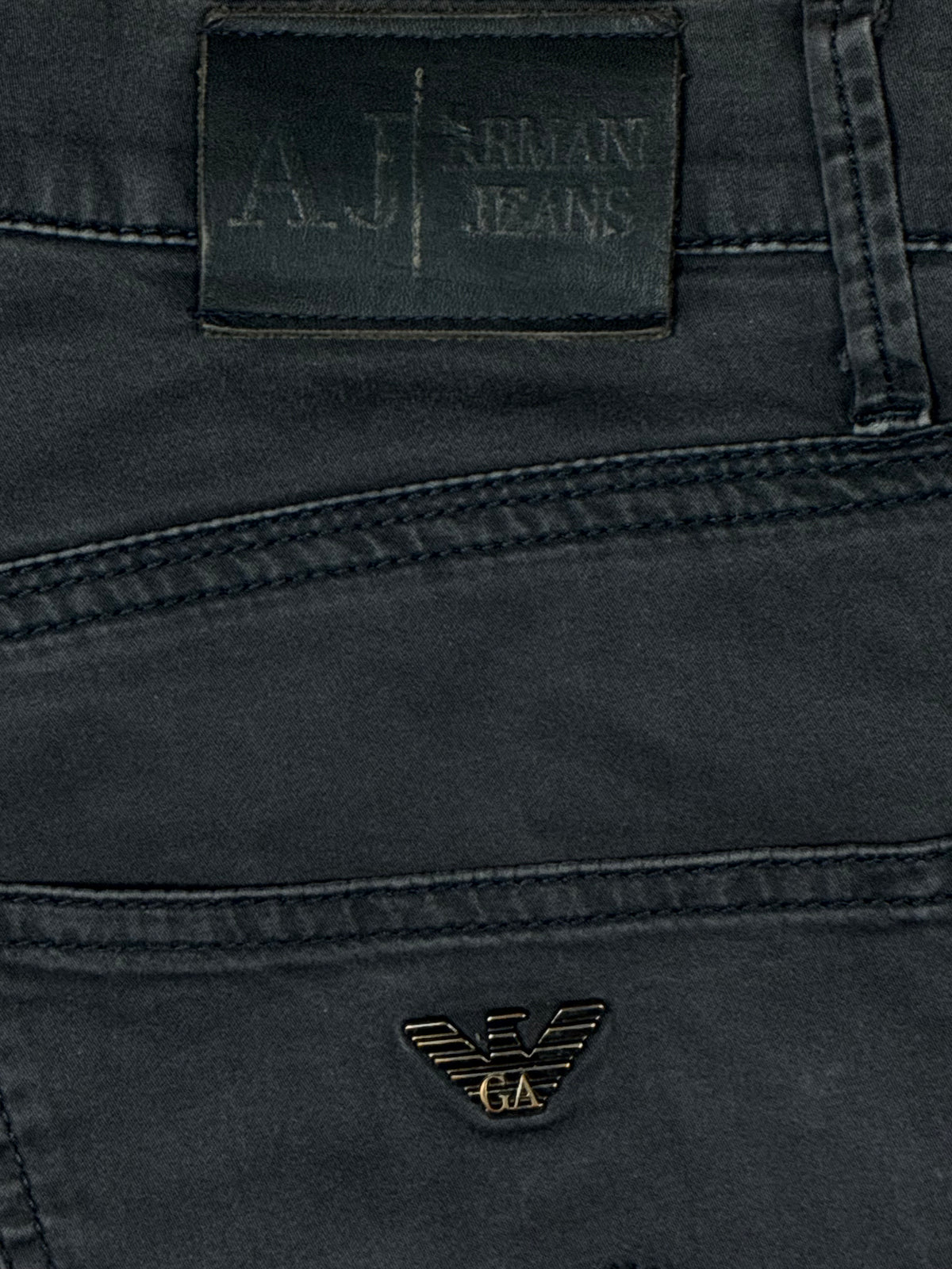 vintage Armani jeans {M}