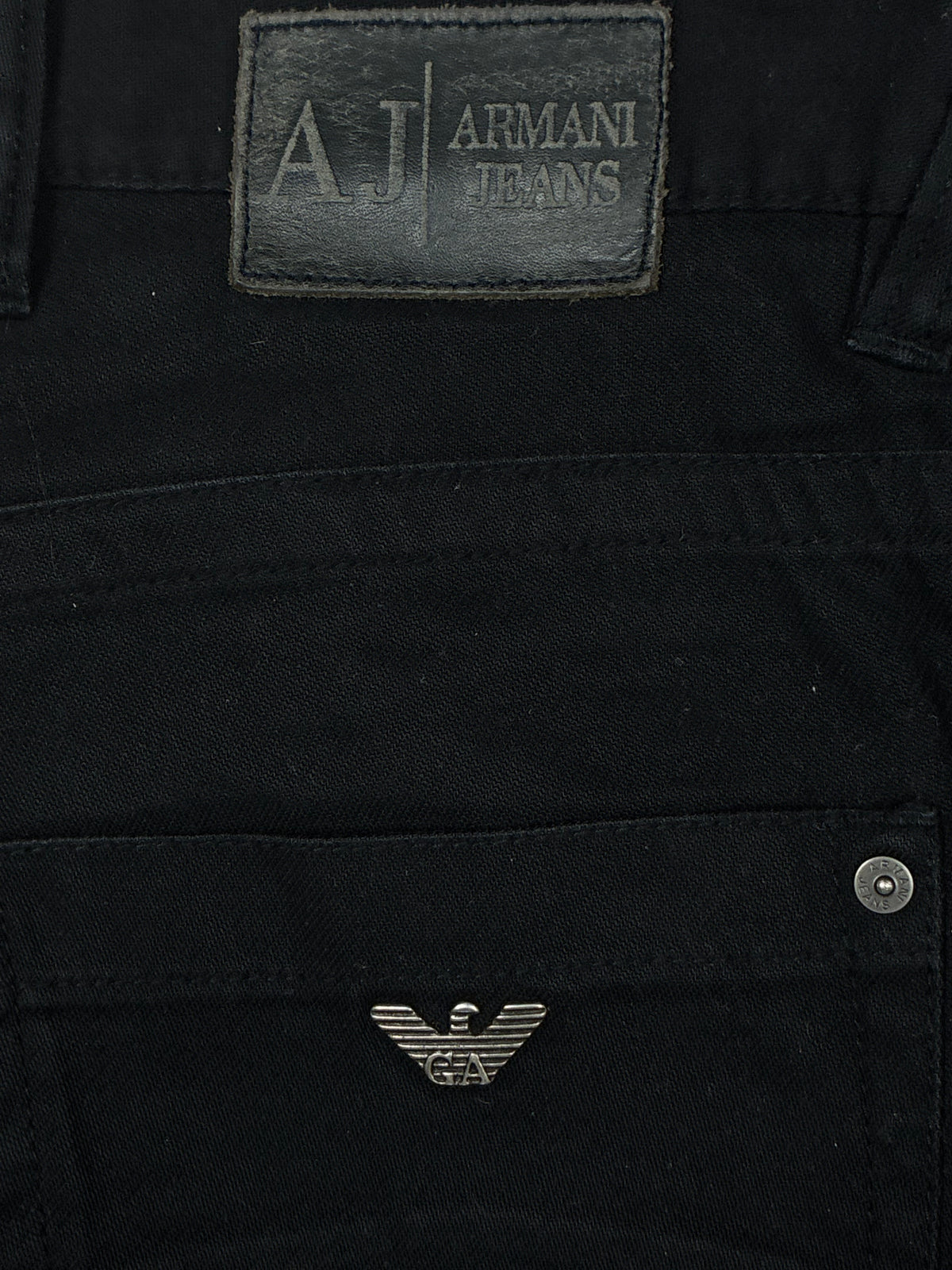 vintage Armani jeans {M}