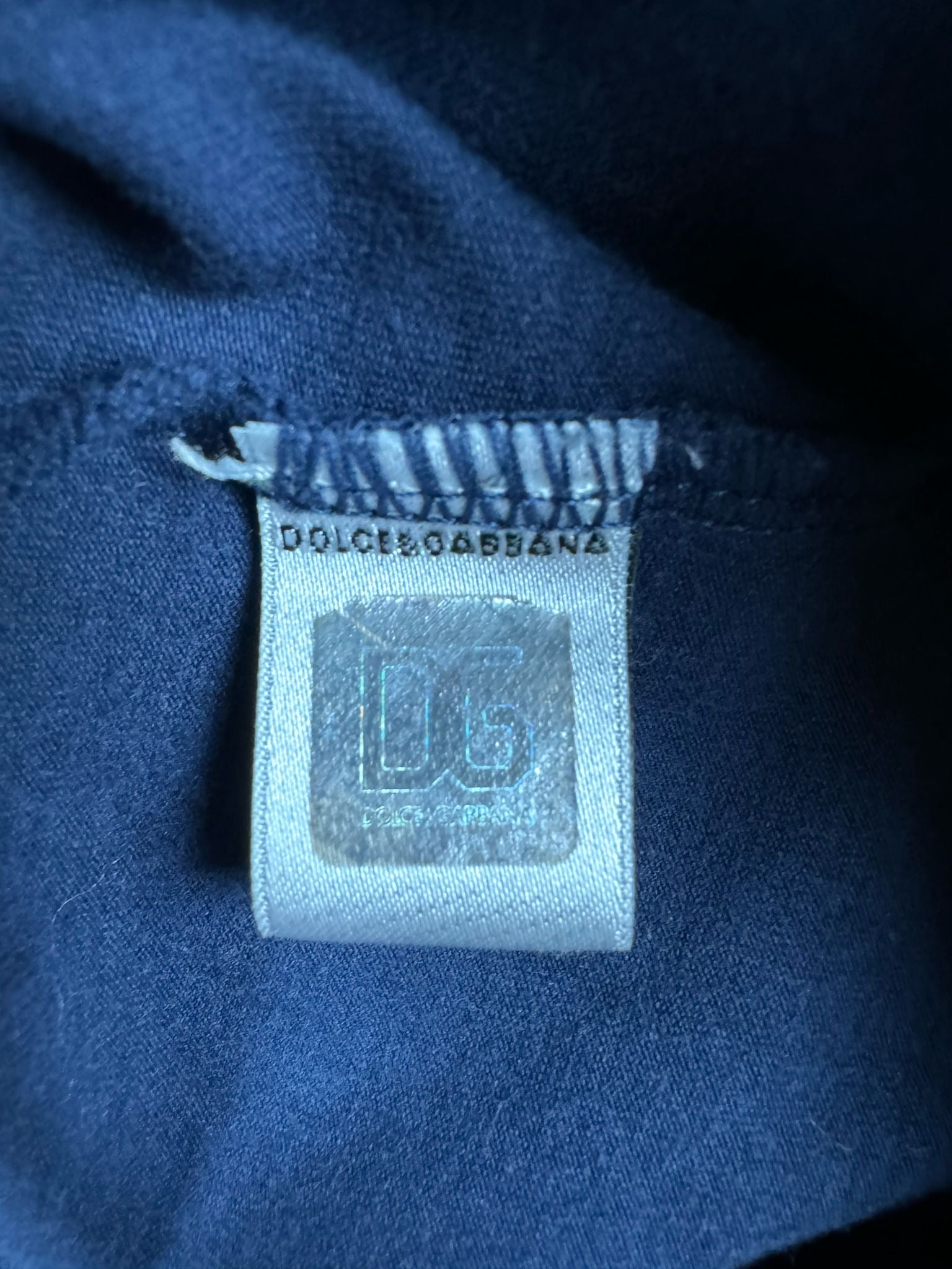 vintage Dolce & Gabbana v-neck t-shirt {M}