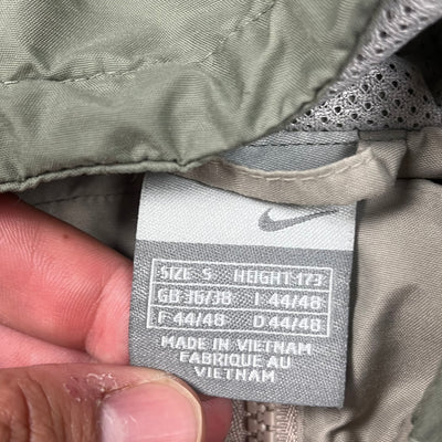 vintage Nike windbreaker {S}