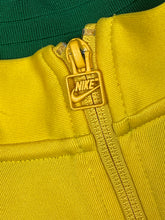 Cargar imagen en el visor de la galería, vintage Nike Brasil trackjacket {XS}
