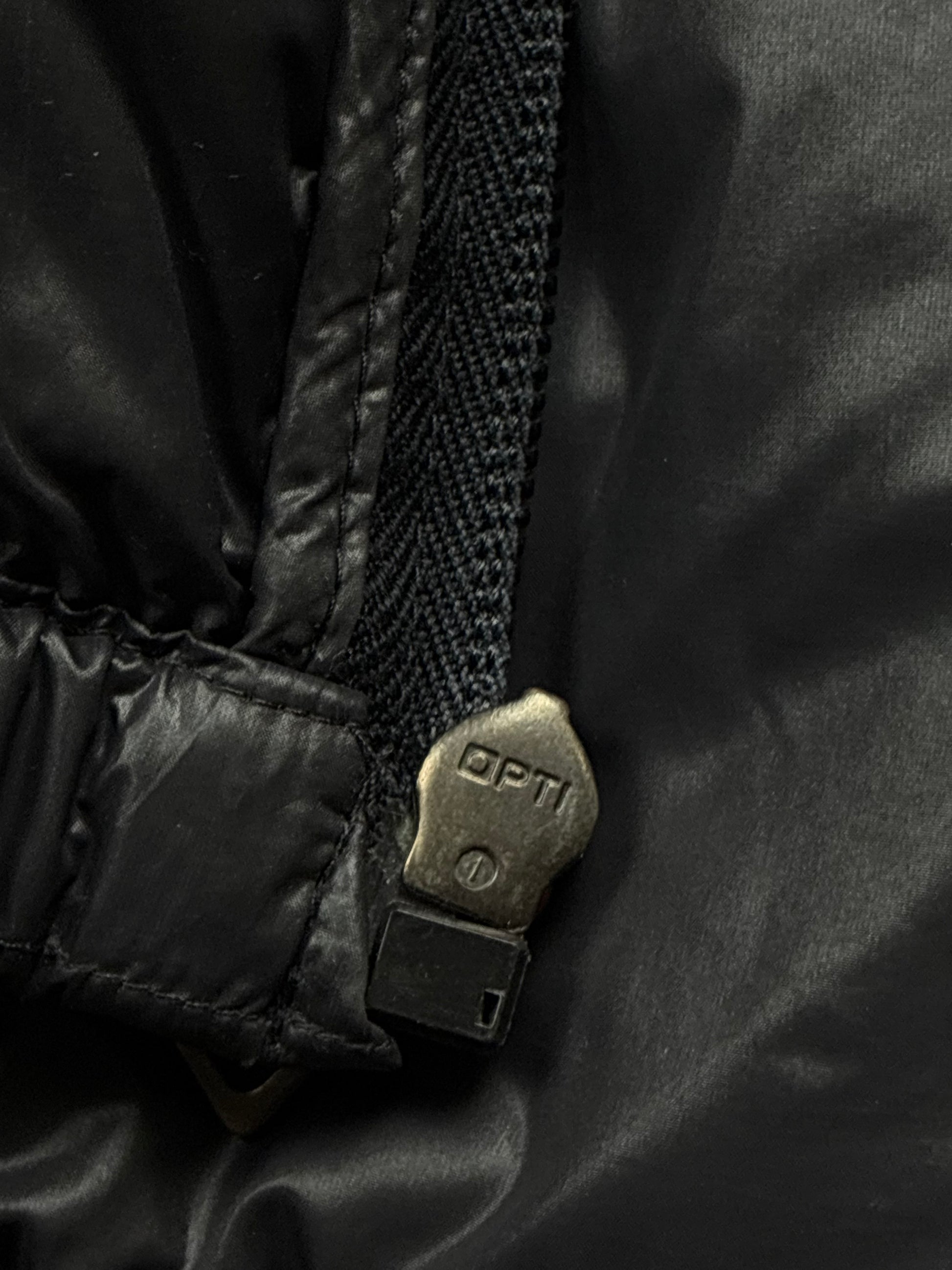 vintage black Prada pufferjacket {M}