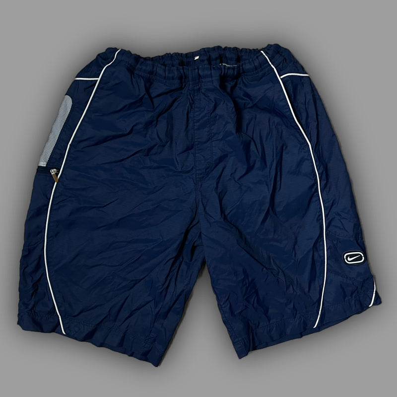 vintage Nike shorts {L}