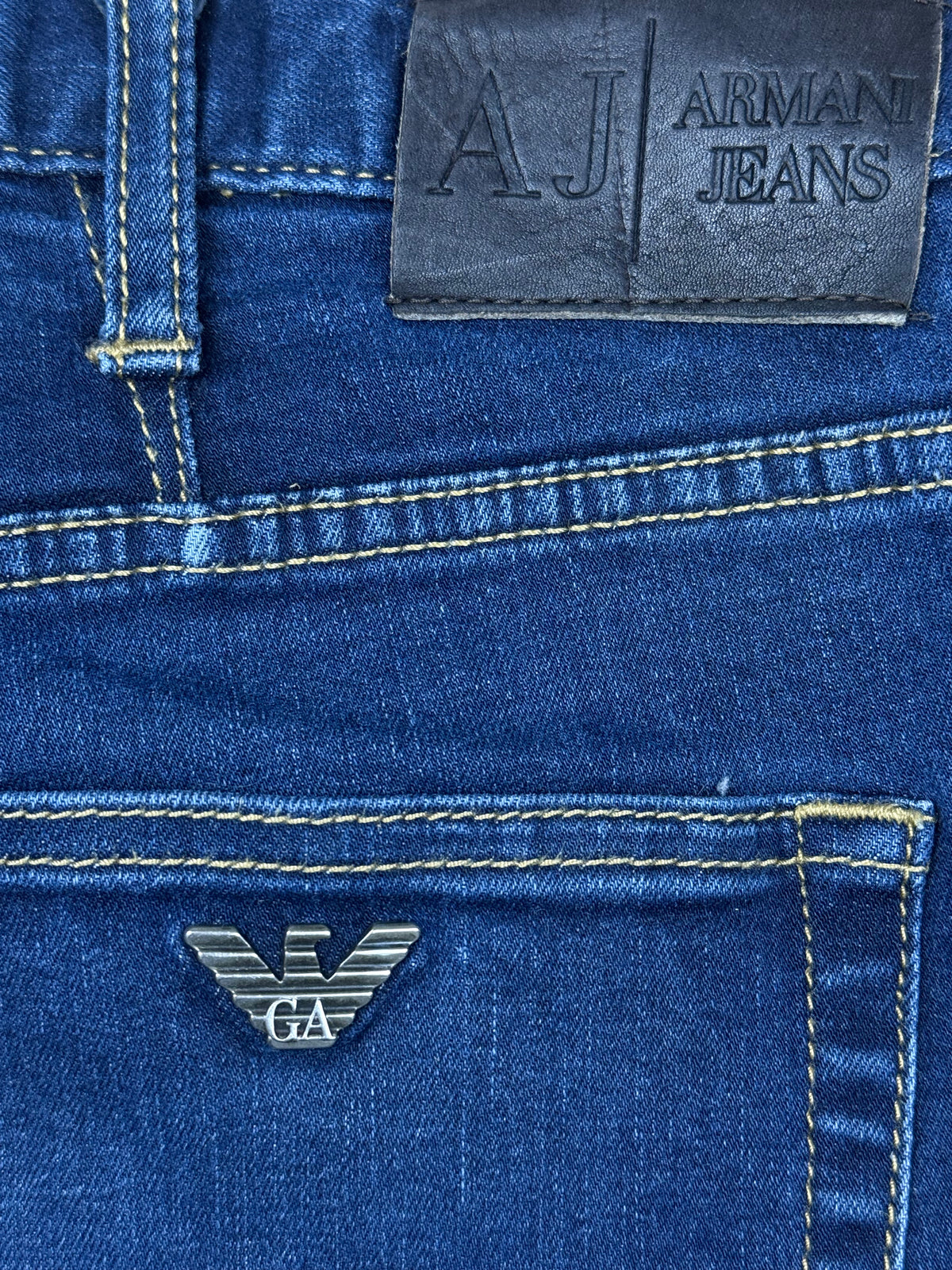 vintage Armani jeans {L}
