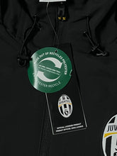 Carica l&#39;immagine nel visualizzatore di Gallery, black Adidas Juventus Turin windbreaker DSWT {M}
