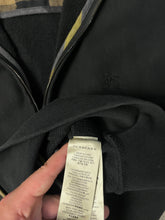 Cargar imagen en el visor de la galería, vintage Burberry sweatjacket {XL}
