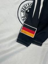 Lade das Bild in den Galerie-Viewer, vintage Adidas Germany 2004 home jersey {XL}
