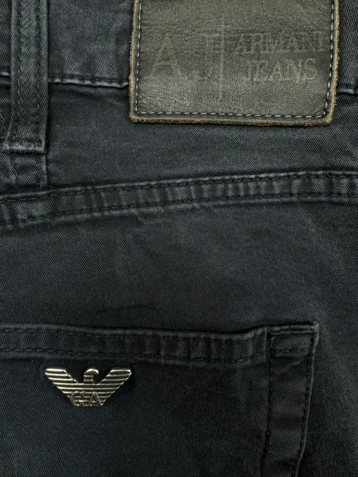 vintage Armani jeans {M}