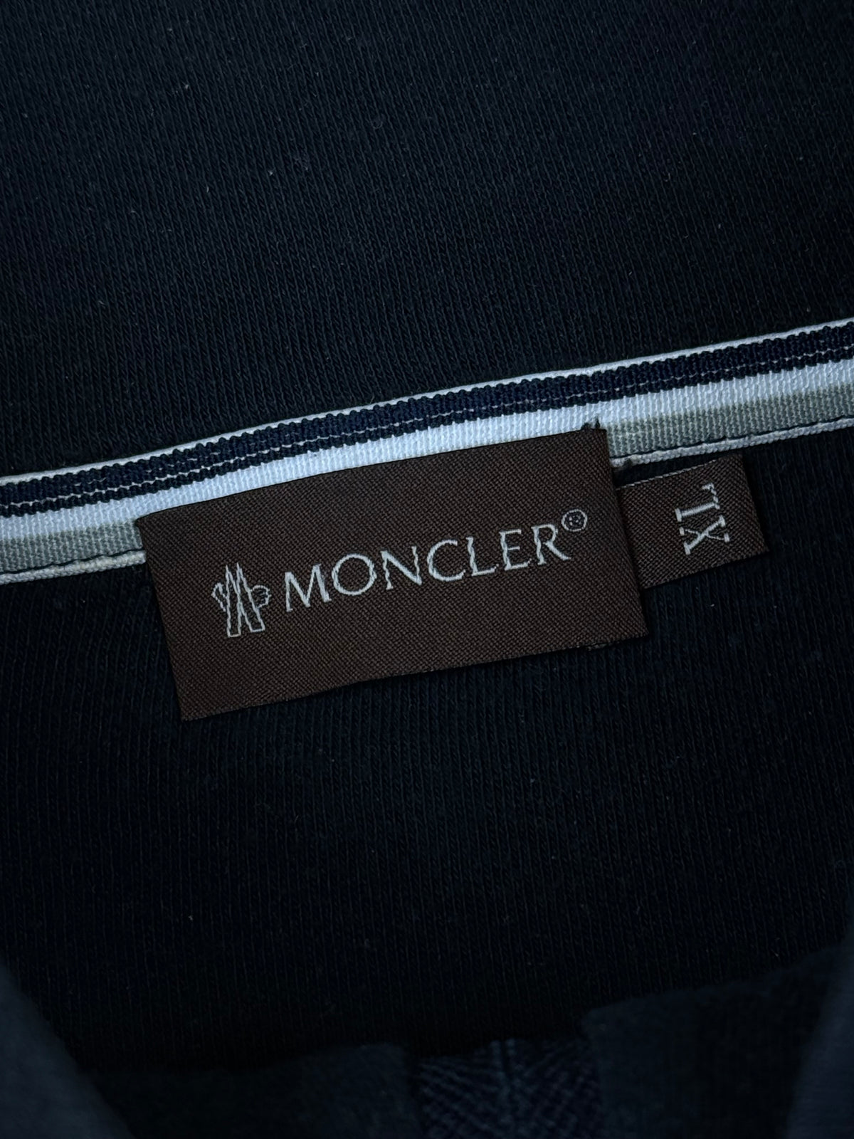 vintage Moncler sweatjacket {L}
