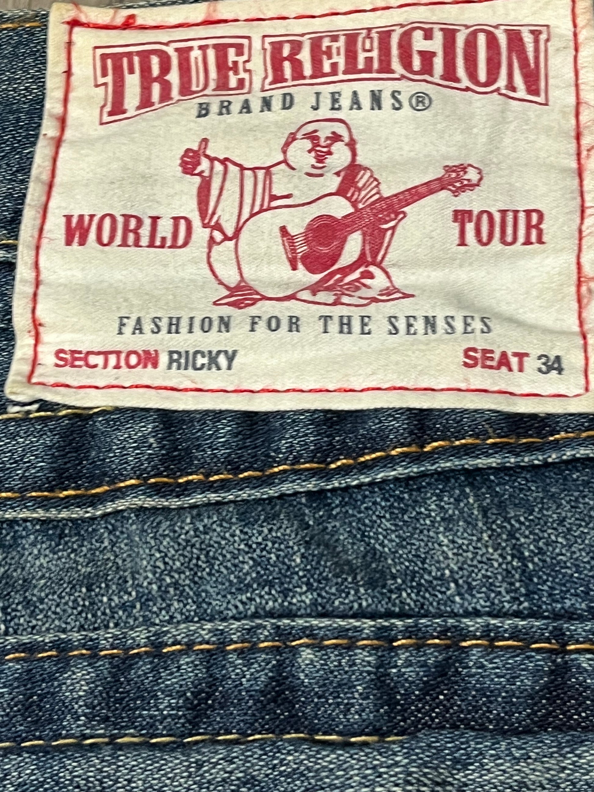 vintage True Religion jeans {M-L}