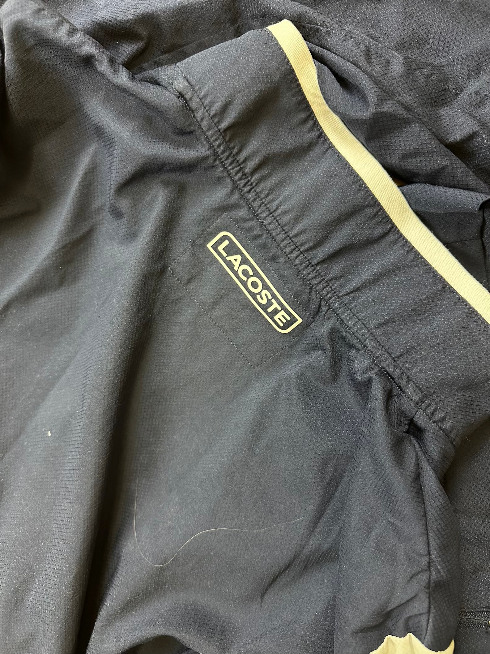 navyblue Lacoste windbreaker {XS}