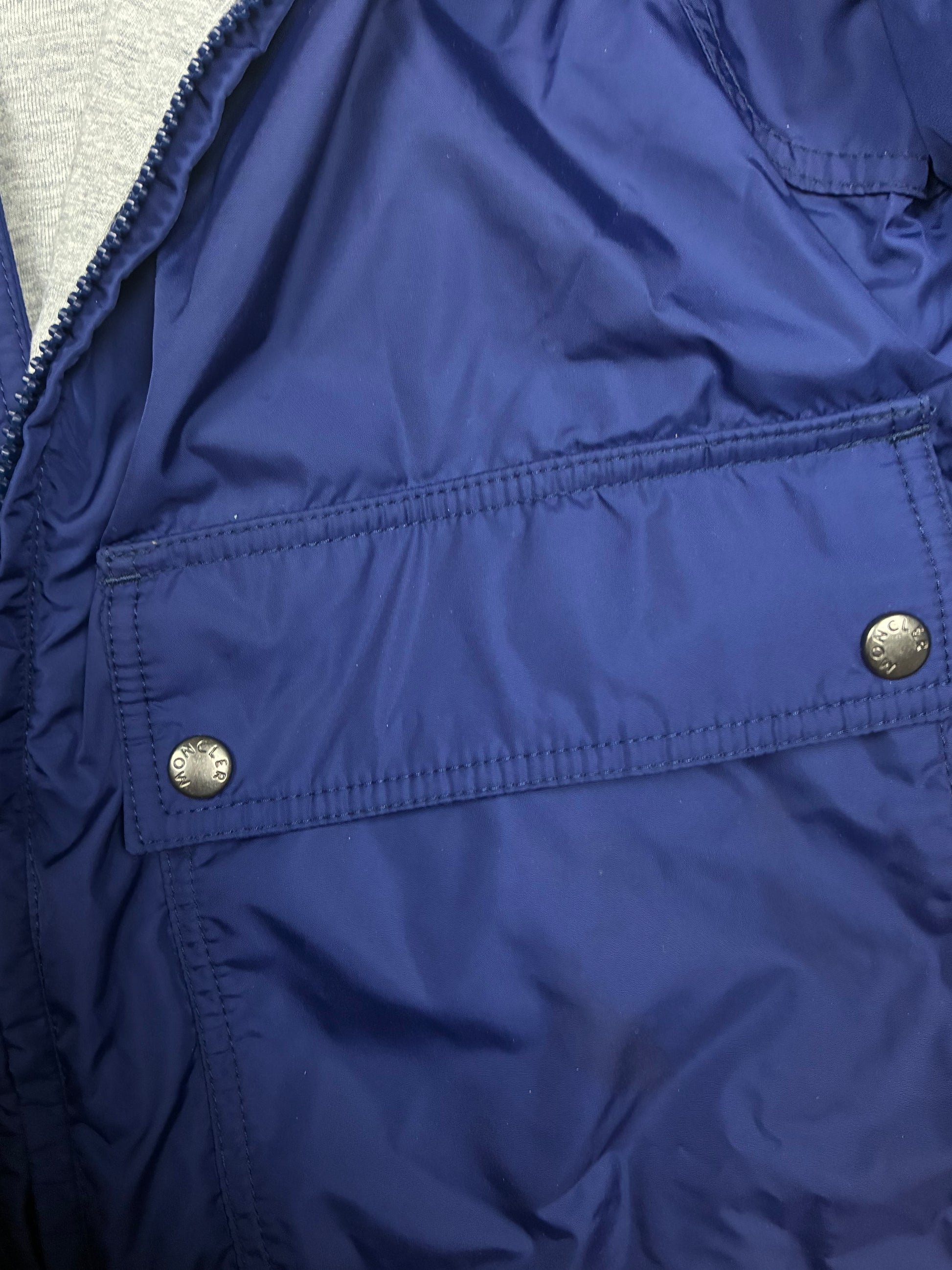 vintage Moncler windbreaker {XS}