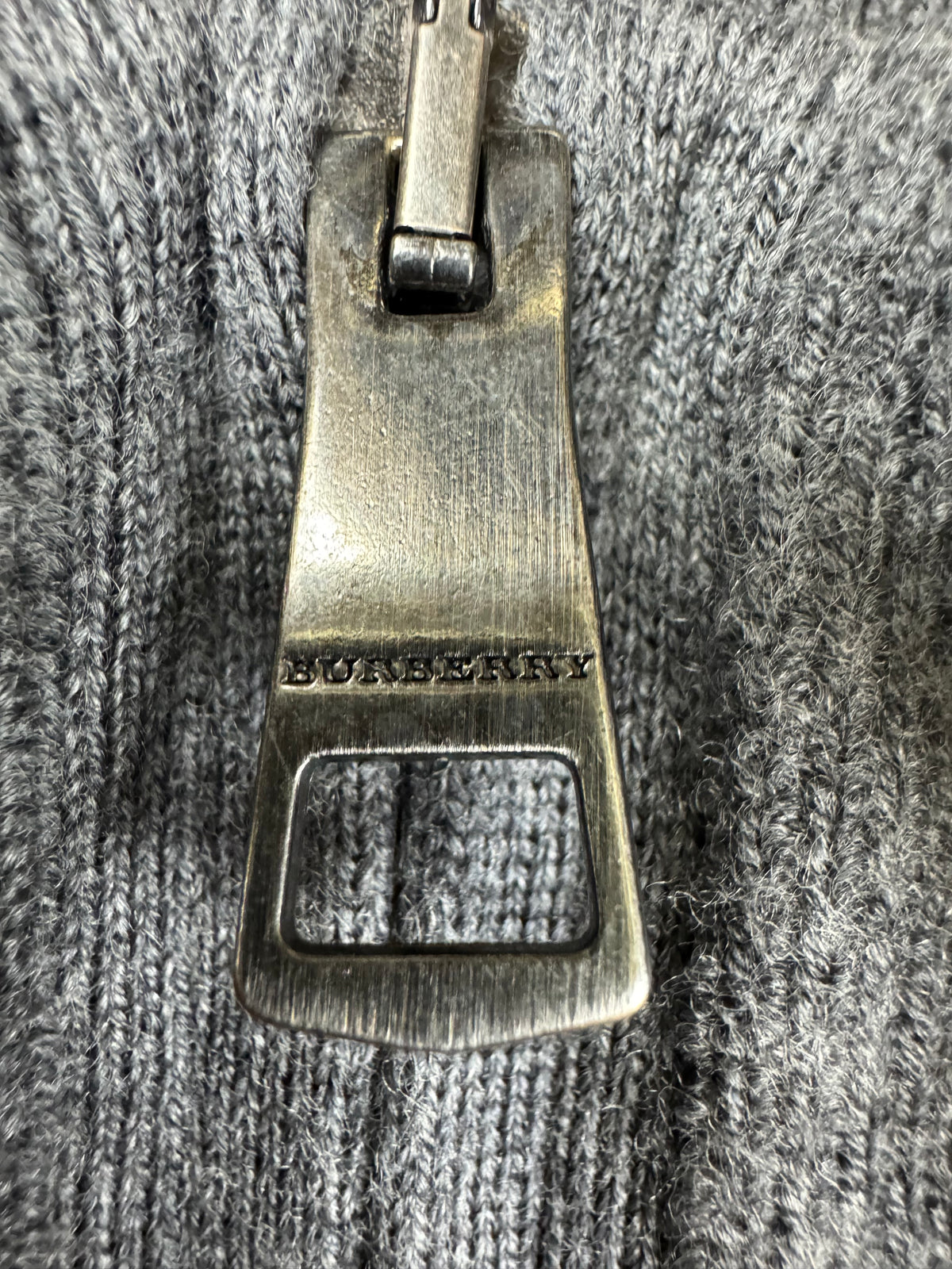 vintage Burberry quarterzip {S}