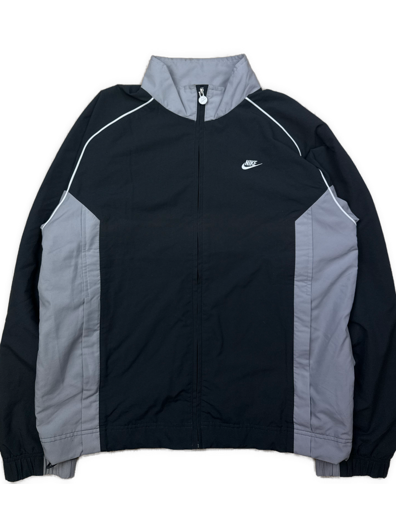 vintage Nike windbreaker {M}