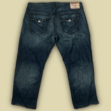 Carregar imagem no visualizador da galeria, vintage True Religion jeans {XL}
