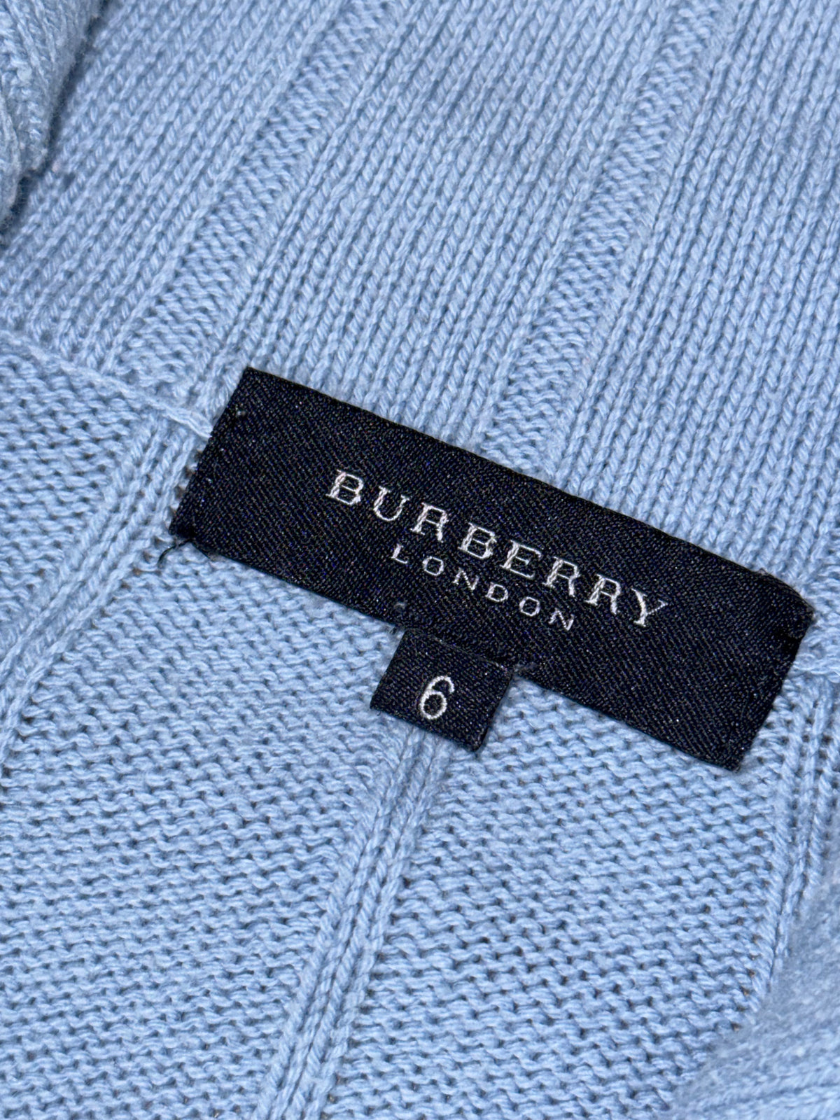 vintage babyblue Burberry sweatjacket {XL}
