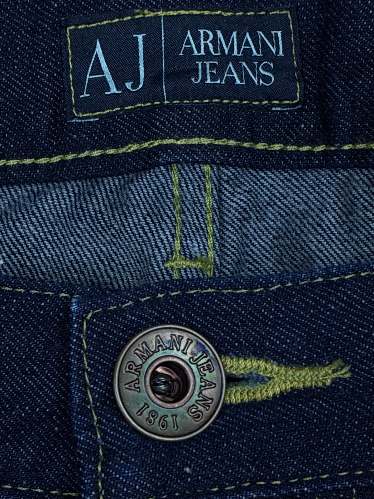 vintage Armani jeans {M}