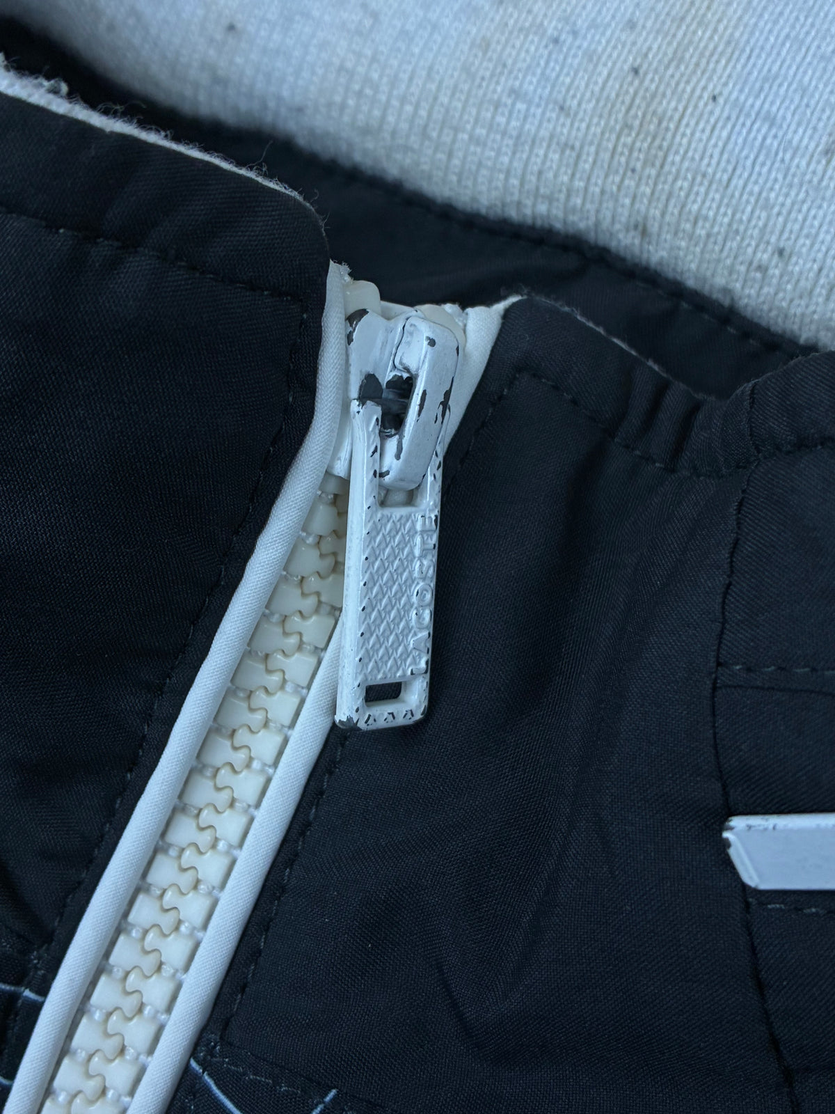 vintage Lacoste windbreaker {M}
