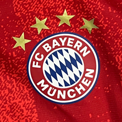red Adidas Fc Bayern Munich windbreaker {L}