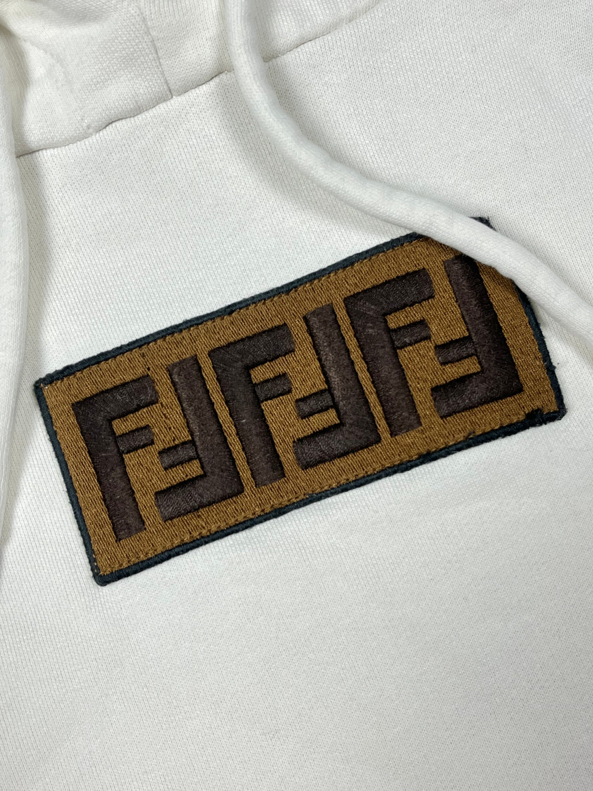 vintage Fendi hoodie {M}
