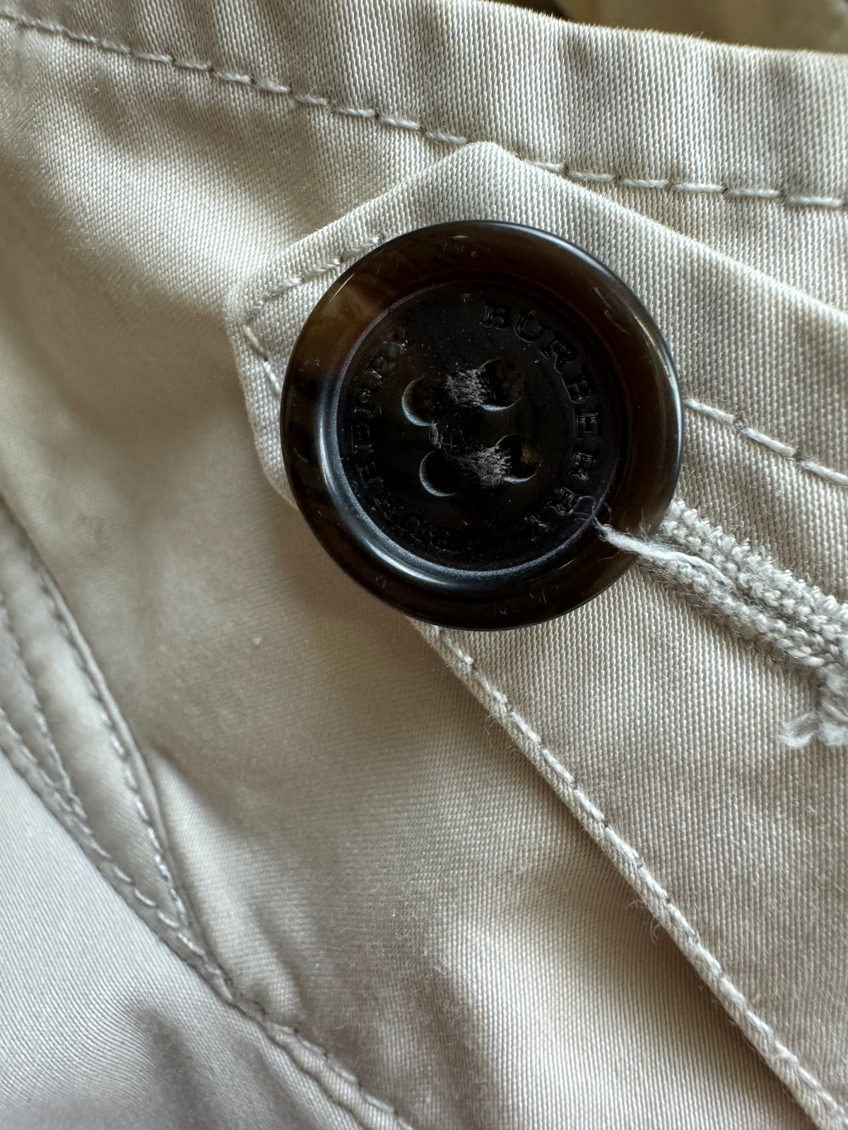vintage Burberry jacket {M}