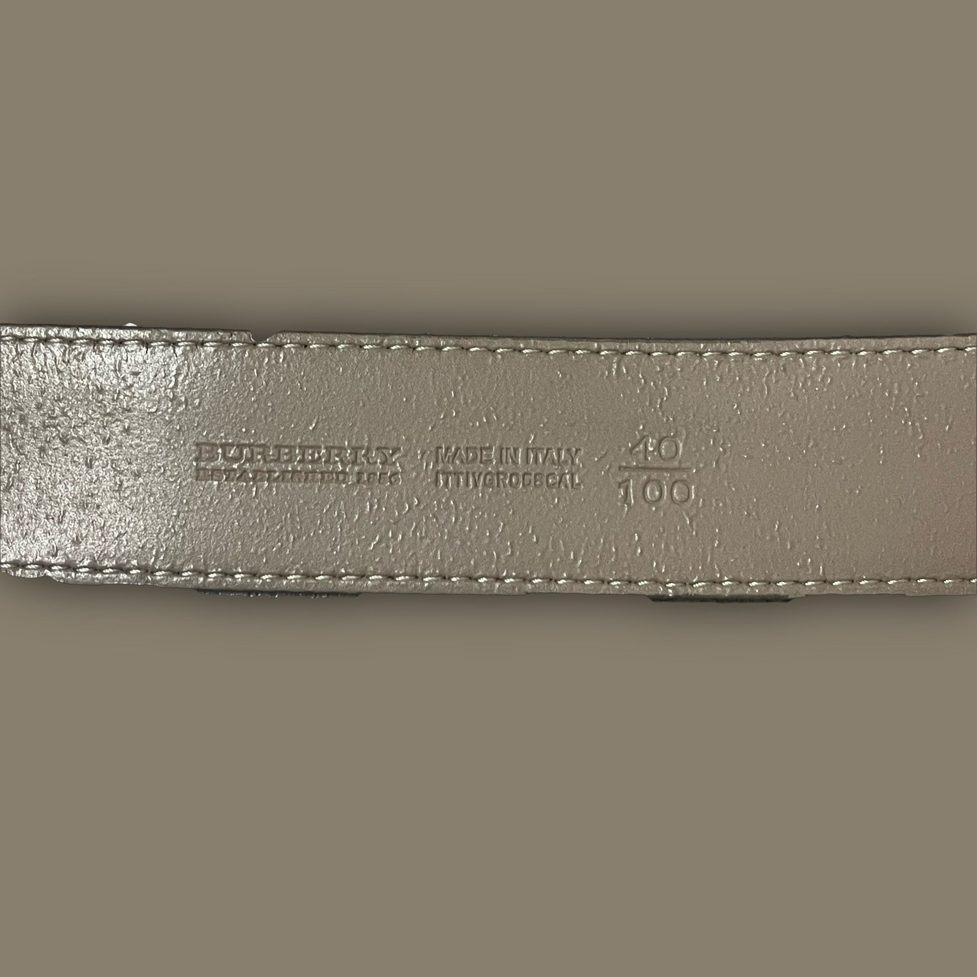 vintage Burberry belt