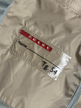 Φόρτωση εικόνας στο εργαλείο προβολής Συλλογής, vintage Prada vest {L}
