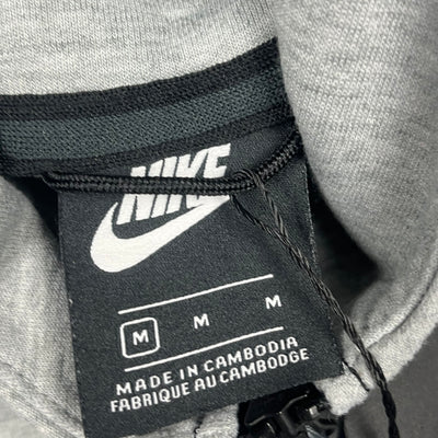 grey Nike Herta tech fleecejacket {M}
