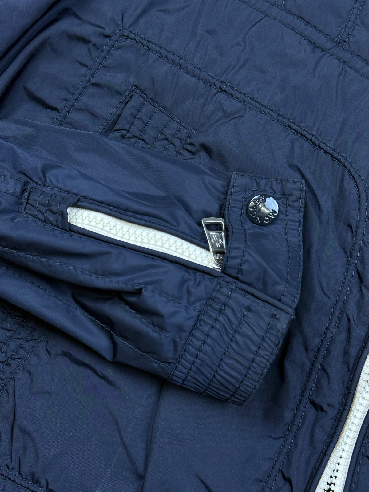 vintage navyblue Moncler windbreaker {M}