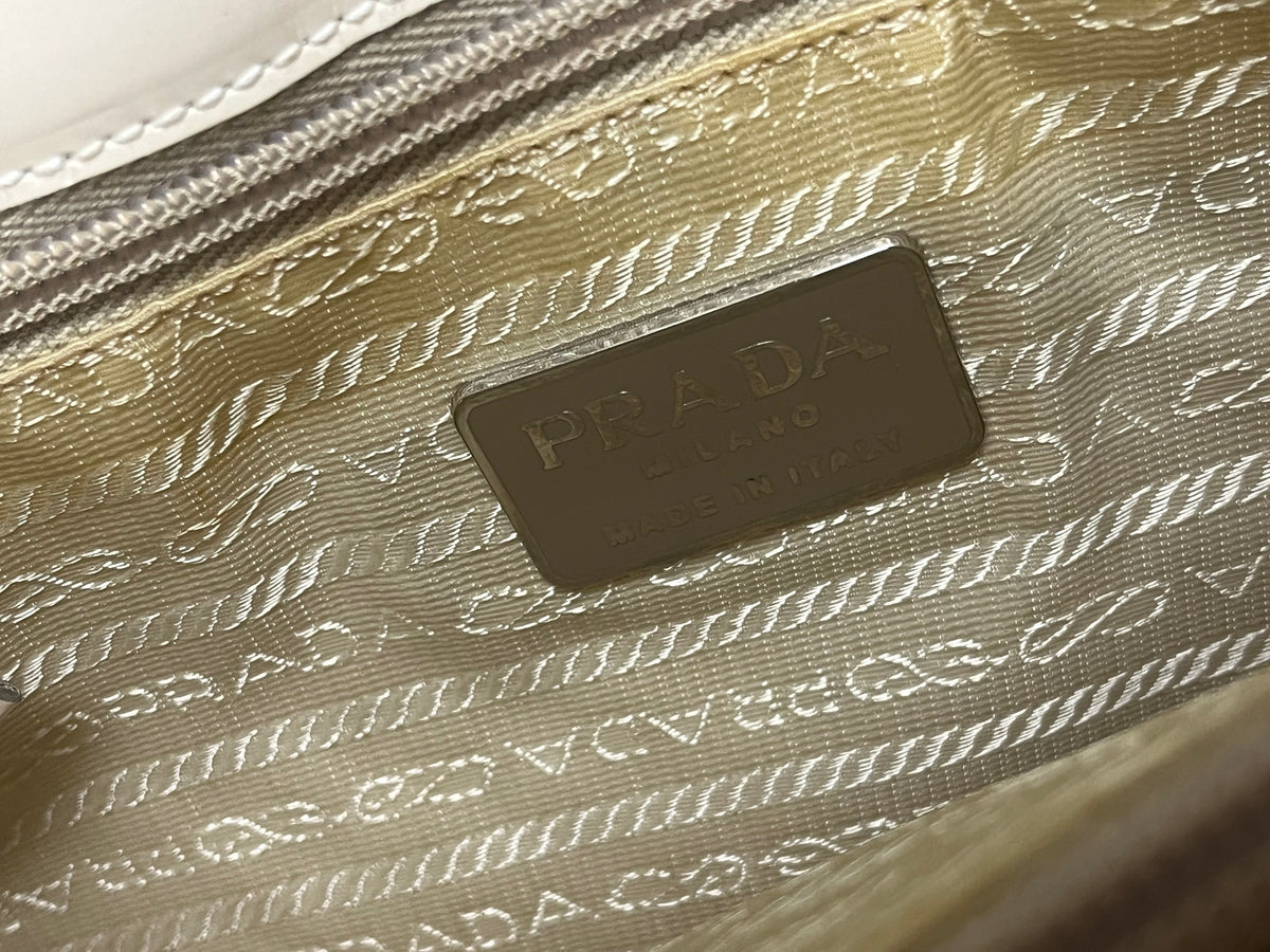 vintage Prada shoulderbag