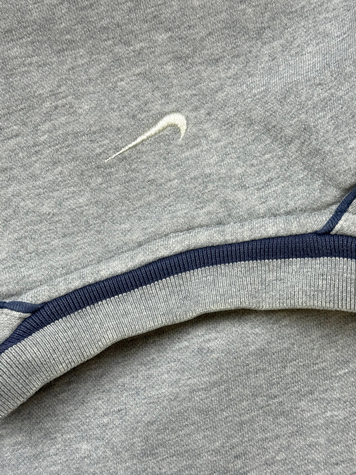 vintage Nike sweater {S}