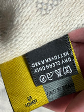 Cargar imagen en el visor de la galería, vintage white Fendi scarf
