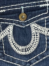 Load image into Gallery viewer, vintage skinny True Religion jeans {S}
