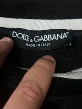 Lade das Bild in den Galerie-Viewer, vintage Dolce &amp; Gabbana sweater {M}
