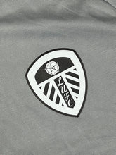 Cargar imagen en el visor de la galería, grey Adidas Leeds United away jersey 2020-2021 {XL}
