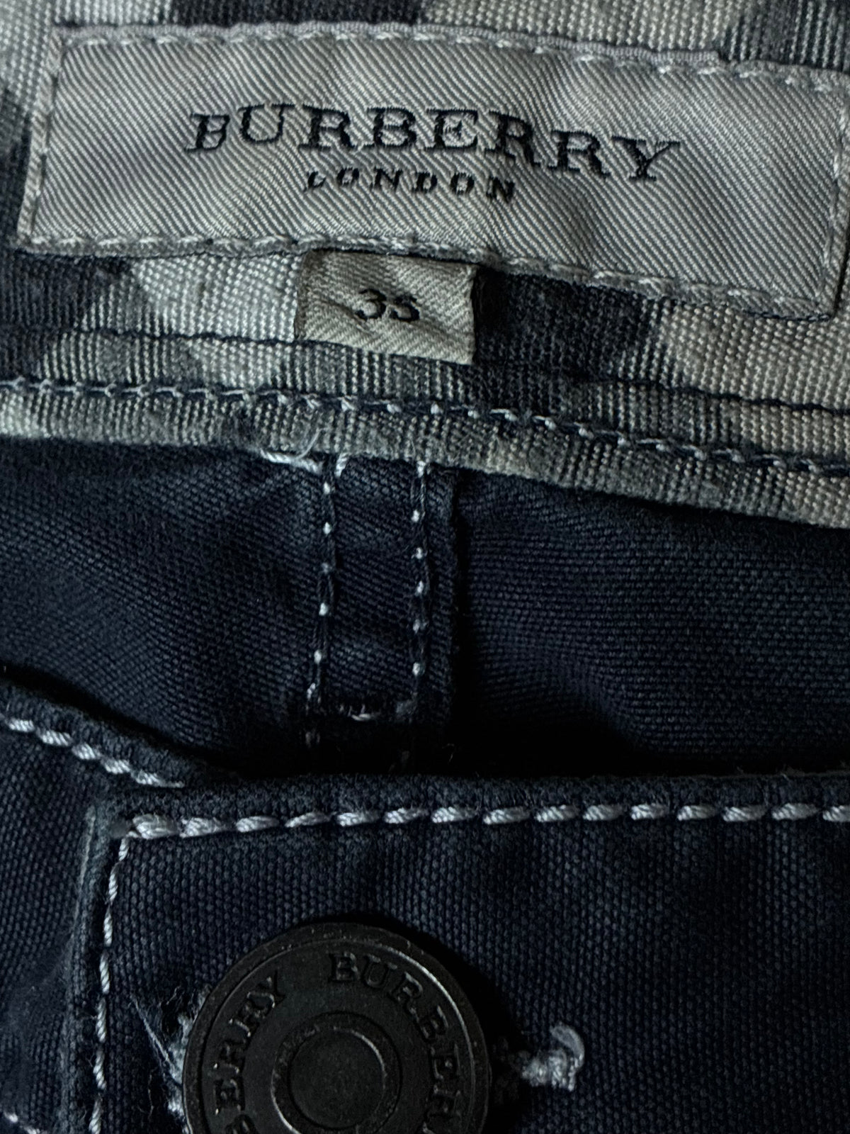 vintage Burberry jeans {XL}