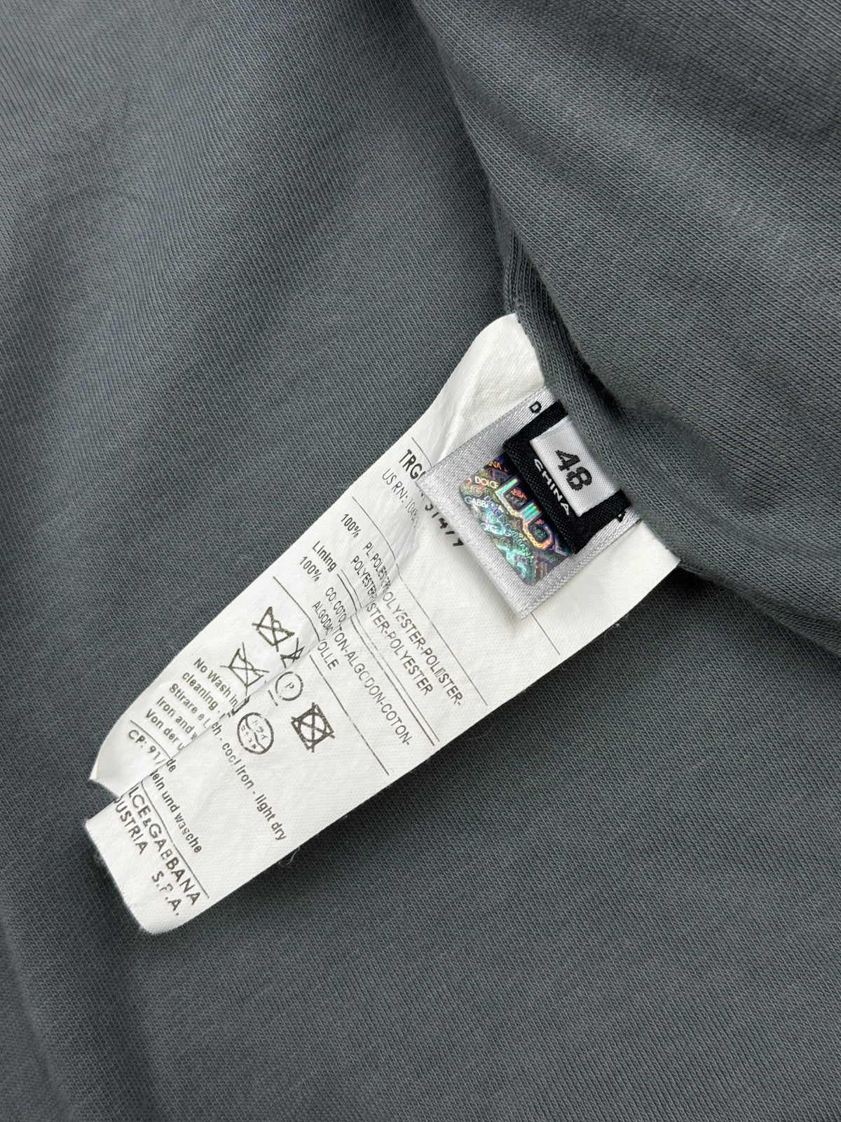 vintage Dolce & Gabbana windbreaker {M}