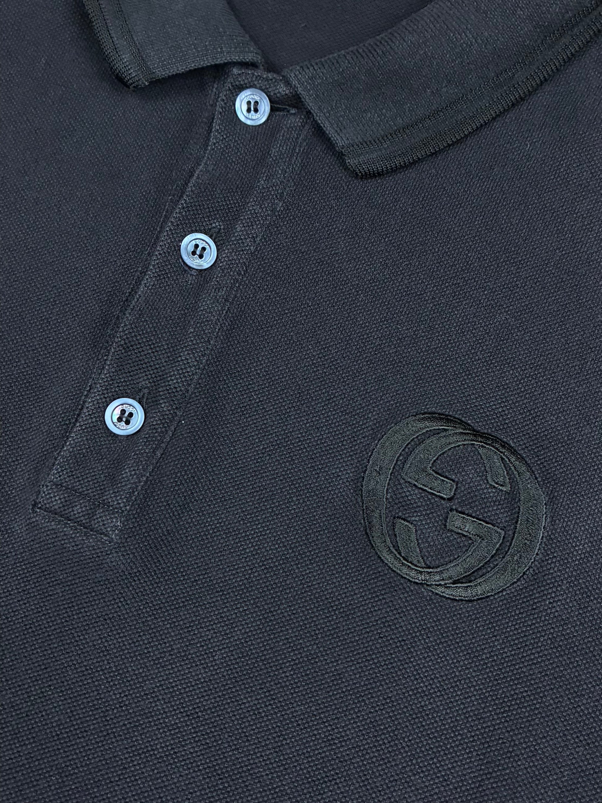 vintage Gucci polo {M}