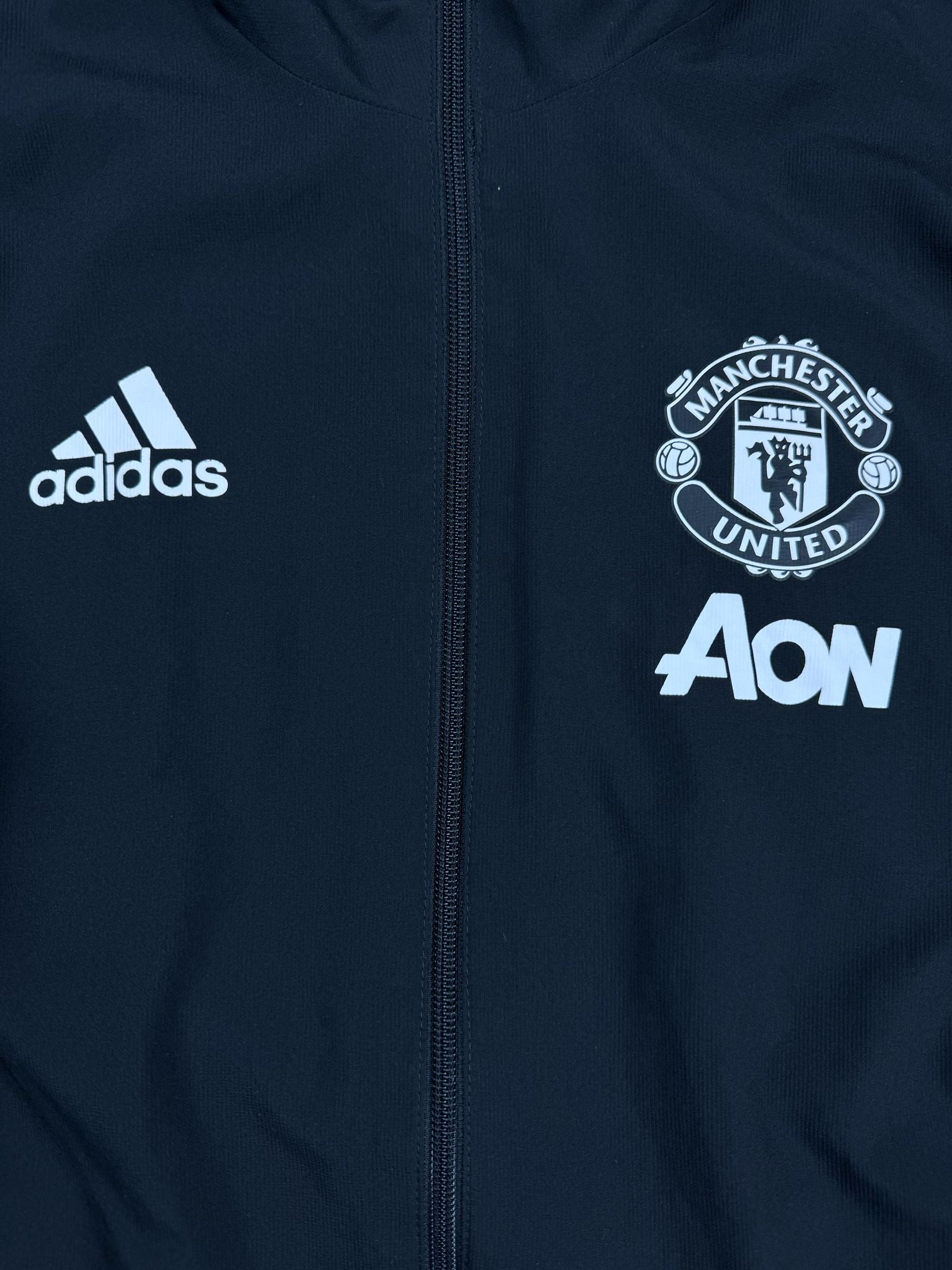 vintage Adidas Manchester United windbreaker {M}