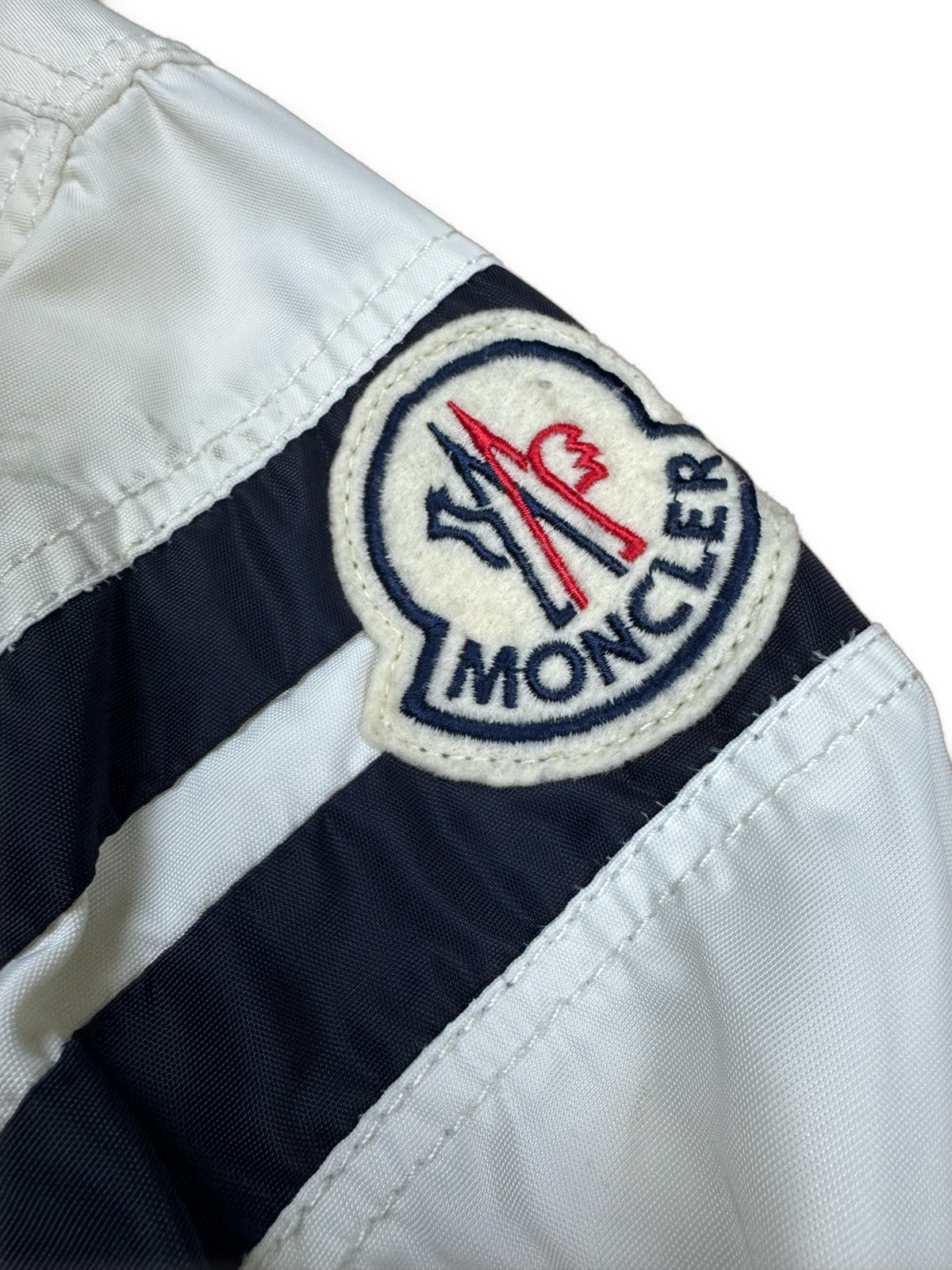 vintage Moncler windbreaker {M}