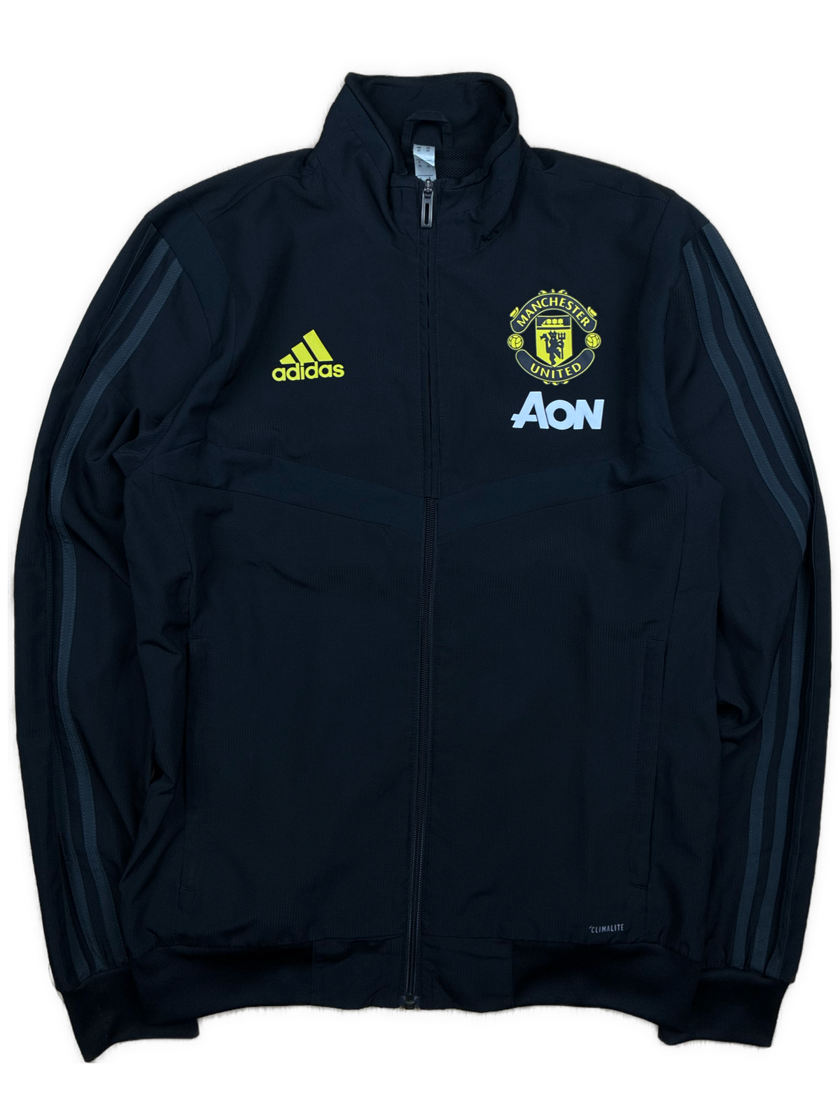 black Adidas Manchester United windbreaker {XS}