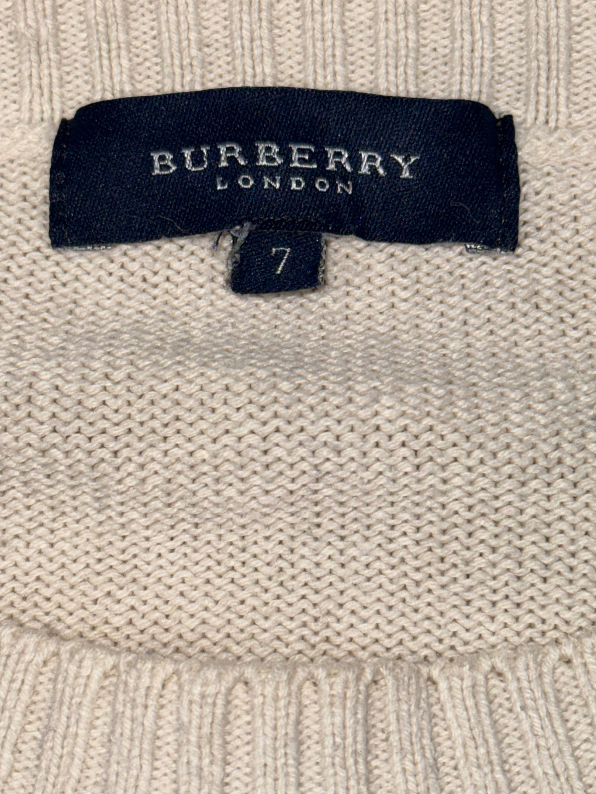 vintage Burberry knittedsweater {XL}