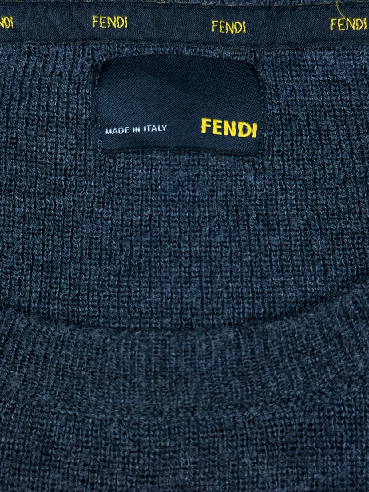vintage Fendi knittedsweater {XL}