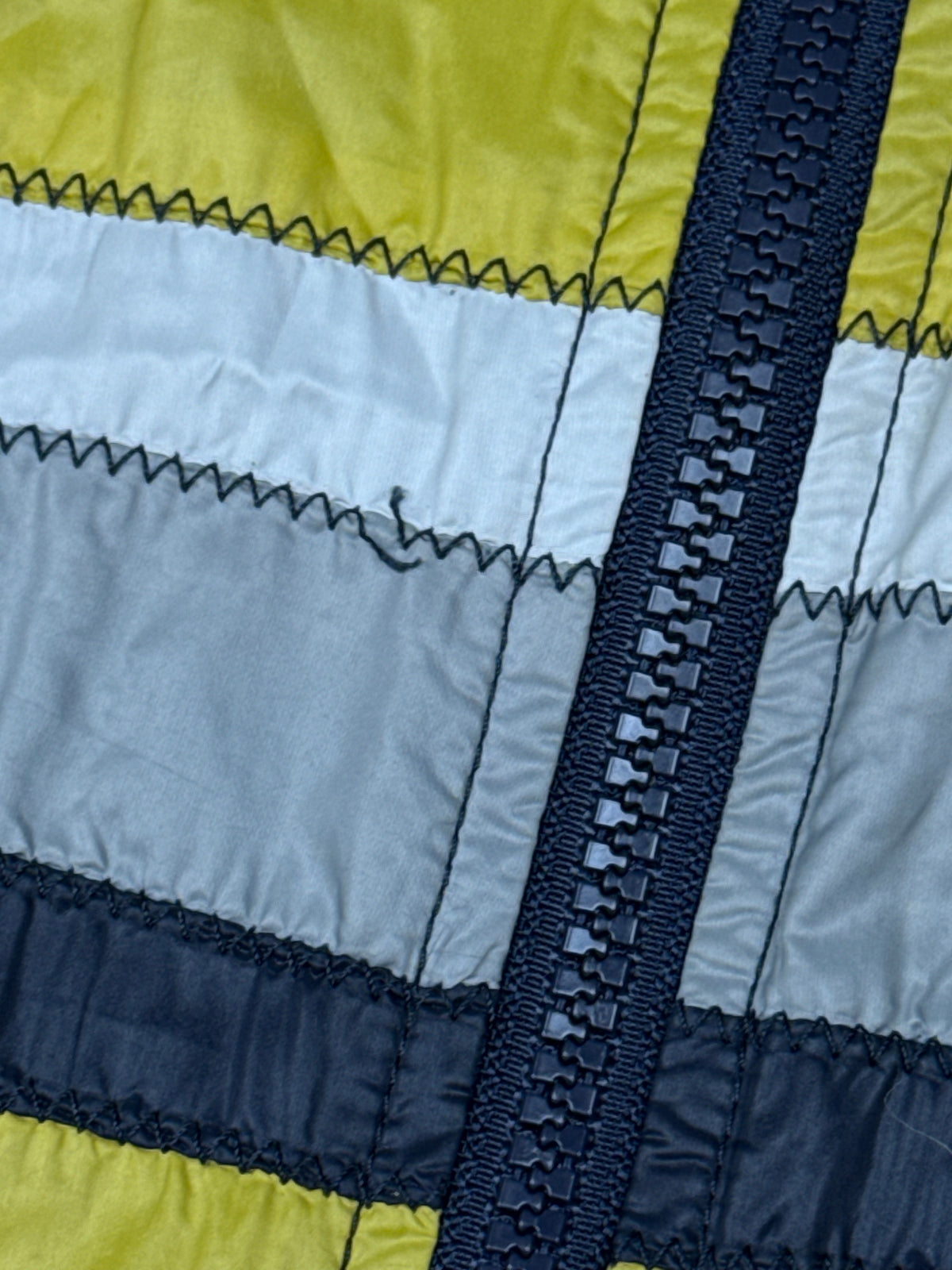 vintage Dolce & Gabbana windbreaker {S}