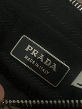 Φόρτωση εικόνας στο εργαλείο προβολής Συλλογής, vintage mini Prada shoulderbag
