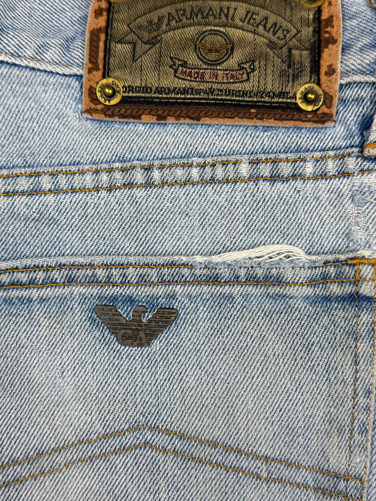 vintage Armani jeans {M}