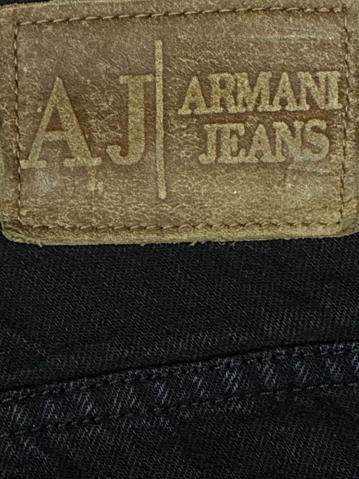 vintage Armani jeans {M}