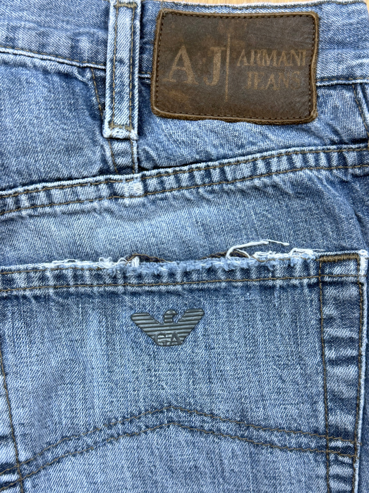 vintage Armani jeans {S}